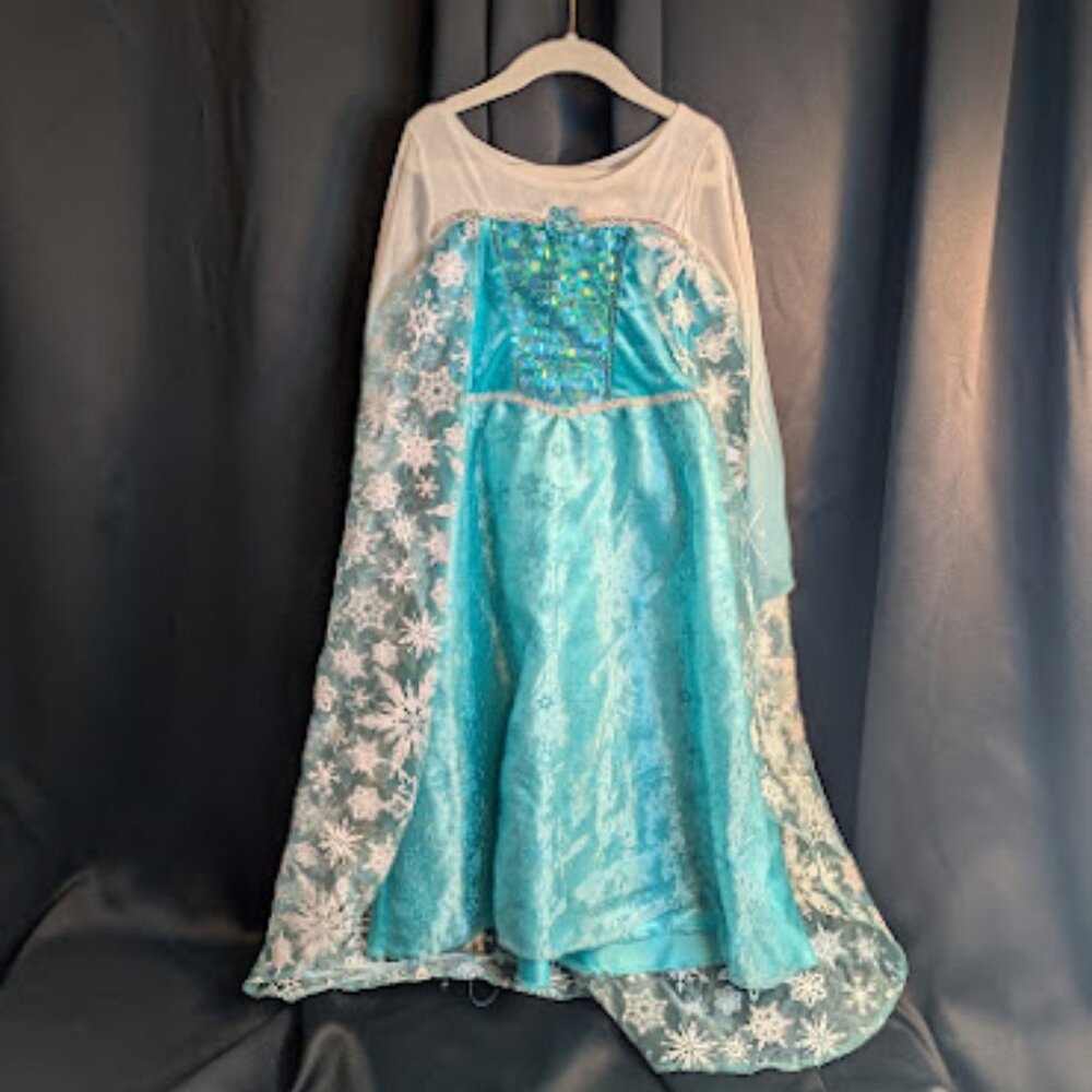Complete Girl's Elsa - Frozen Costume Set - Size Small 4/6